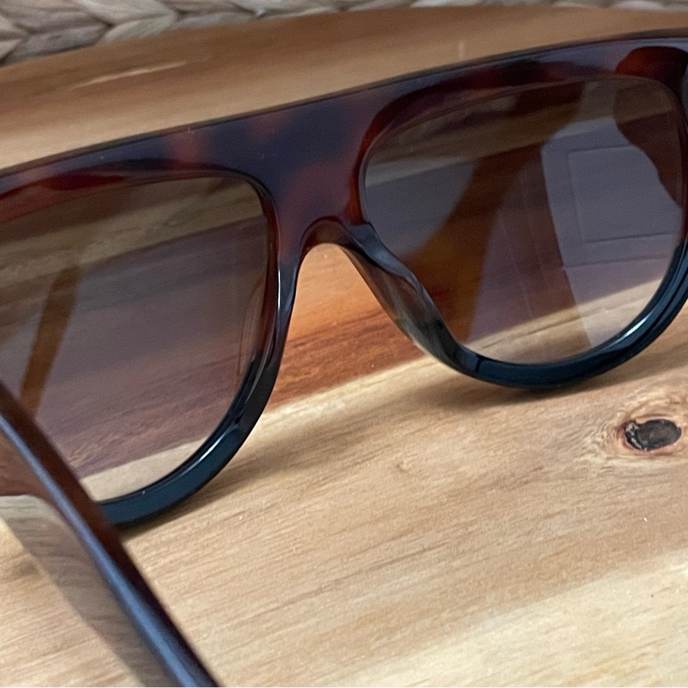 Celine‎ Geometric Sunglasses - Picture 12 of 17